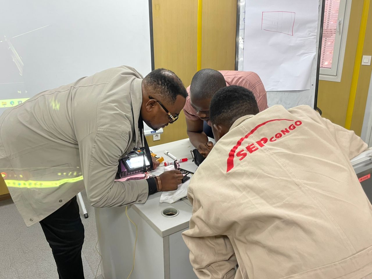OGI x SEP Congo – Atelier Soudure Fibre Optique
